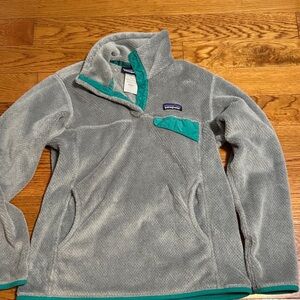 Patagonia Gray Fleece with Teal Accents